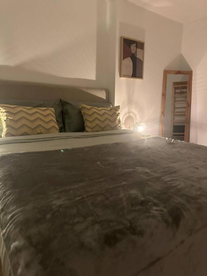 Stylish Renovated In Chiado Lisboa